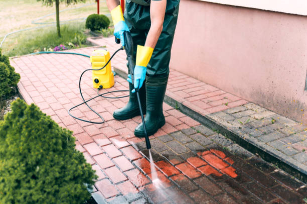 Best Garage Pressure Washing  in Lawtey, FL