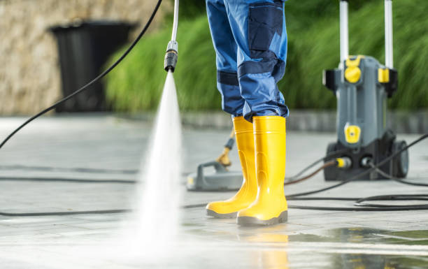 Why Choose Our Certified Pressure Washing Experts for Your Project Needs in Lawtey, FL?